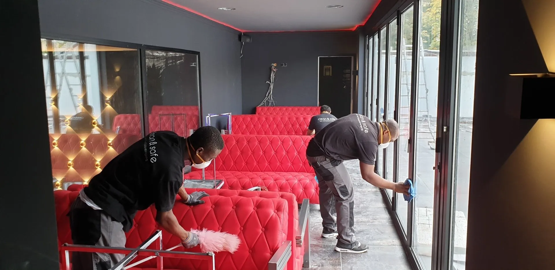 2 persons cleaning